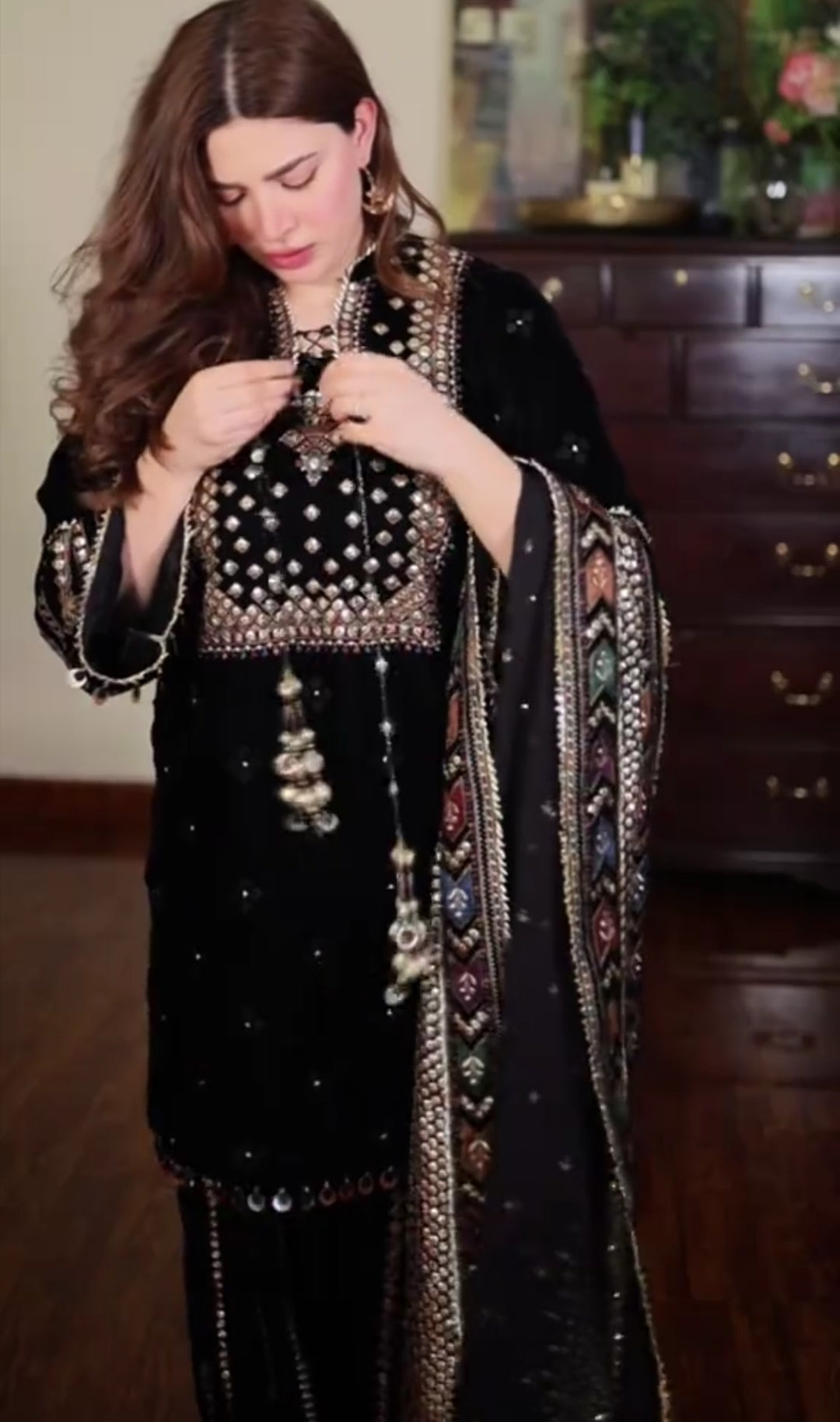 Elegant Women’s Embroidered 3-Piece Suit