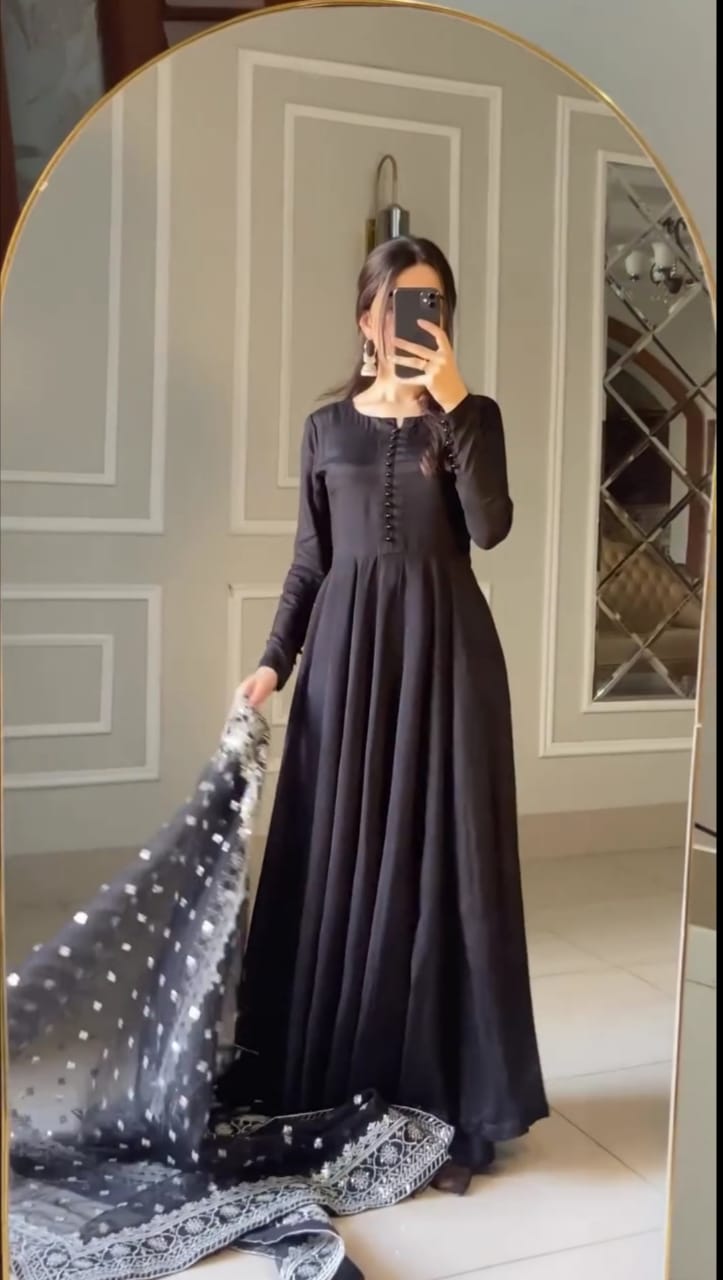 Royal Flair Embroidered Frock 3-Piece