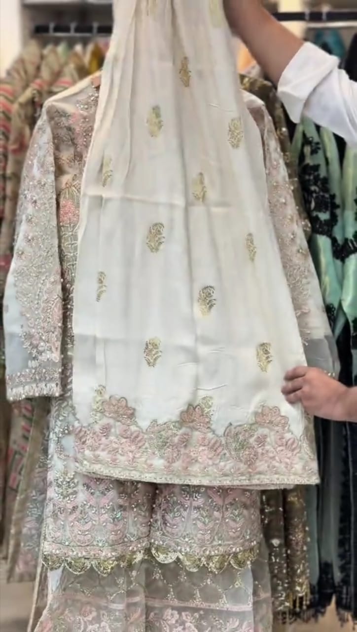 Luxury Threadwork 3PC Ensemble