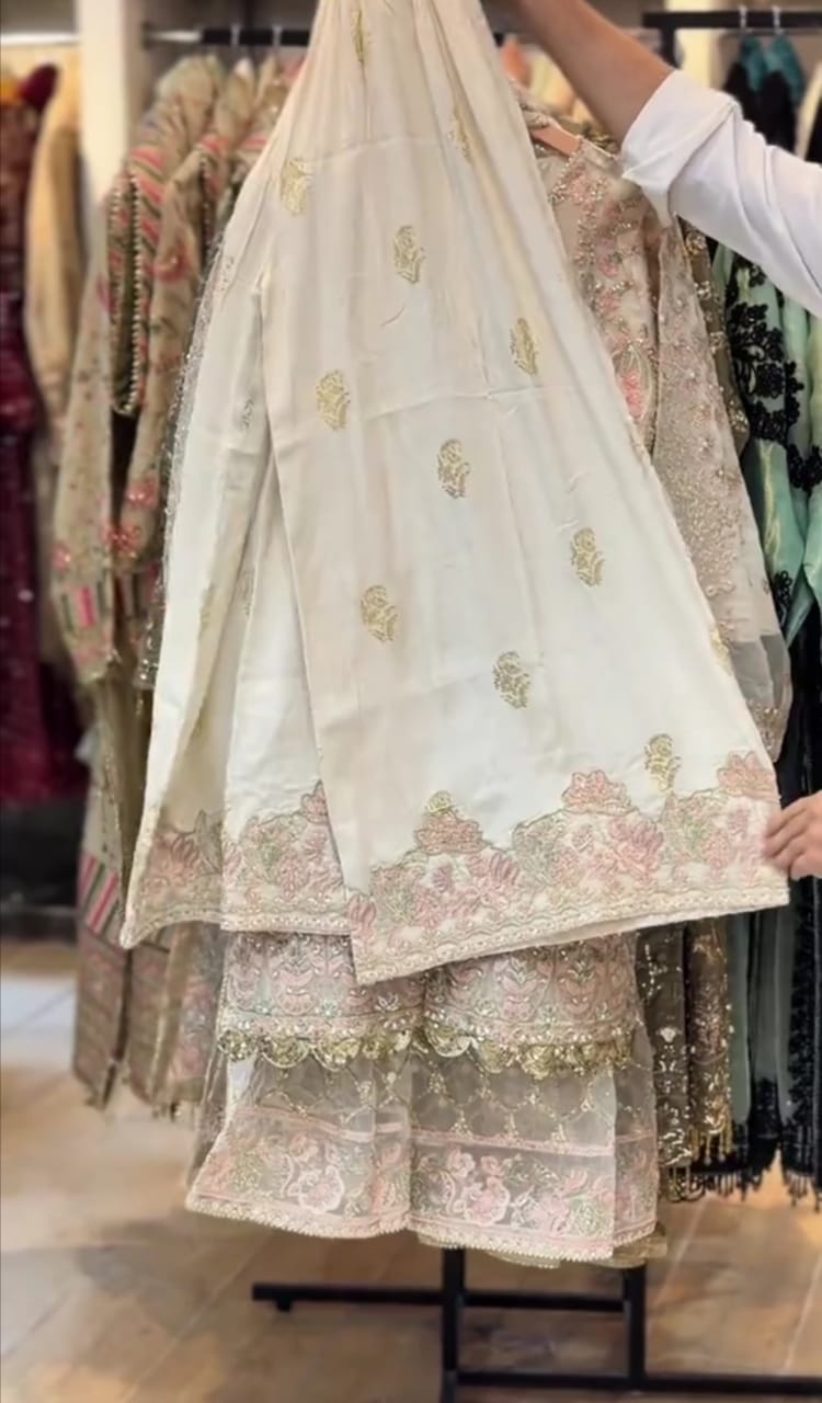 Luxury Threadwork 3PC Ensemble