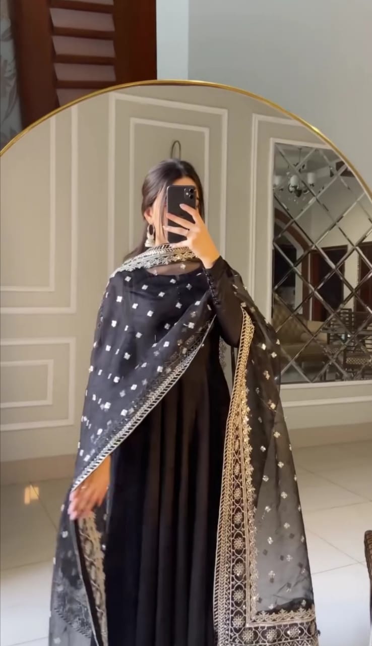 Royal Flair Embroidered Frock 3-Piece