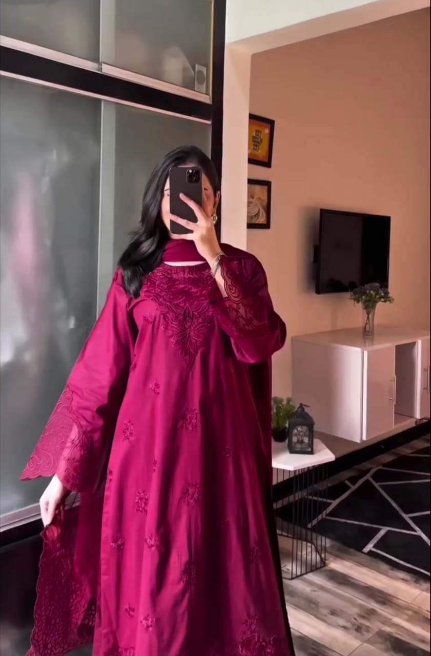 Royal Elegance 3PC Embroidered Suit