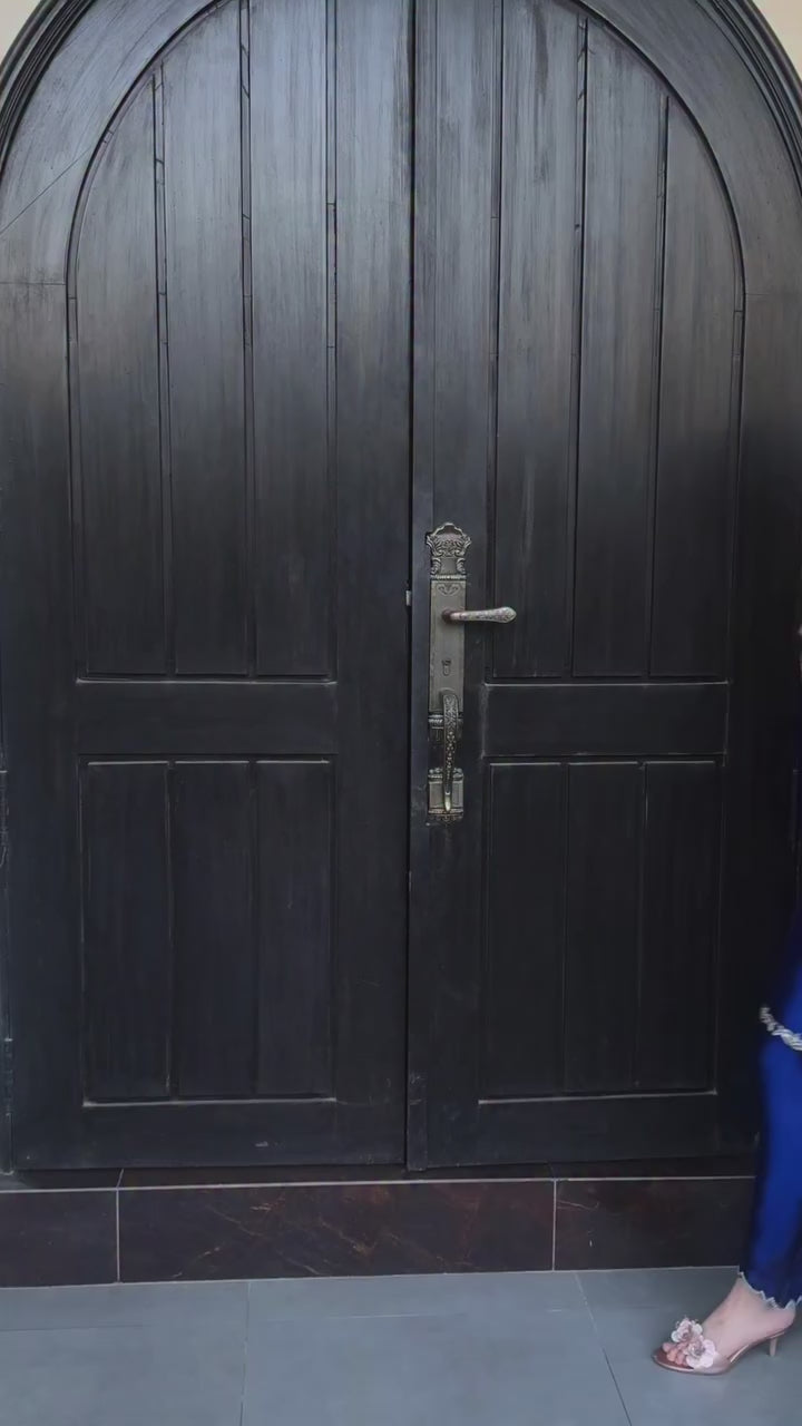 Elegant Embroidered 3-Piece Suit