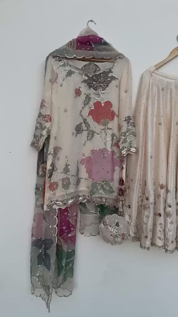 Luxury floral embroidered 3pcs dress